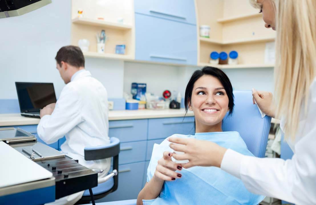 Пациентка у стоматолога